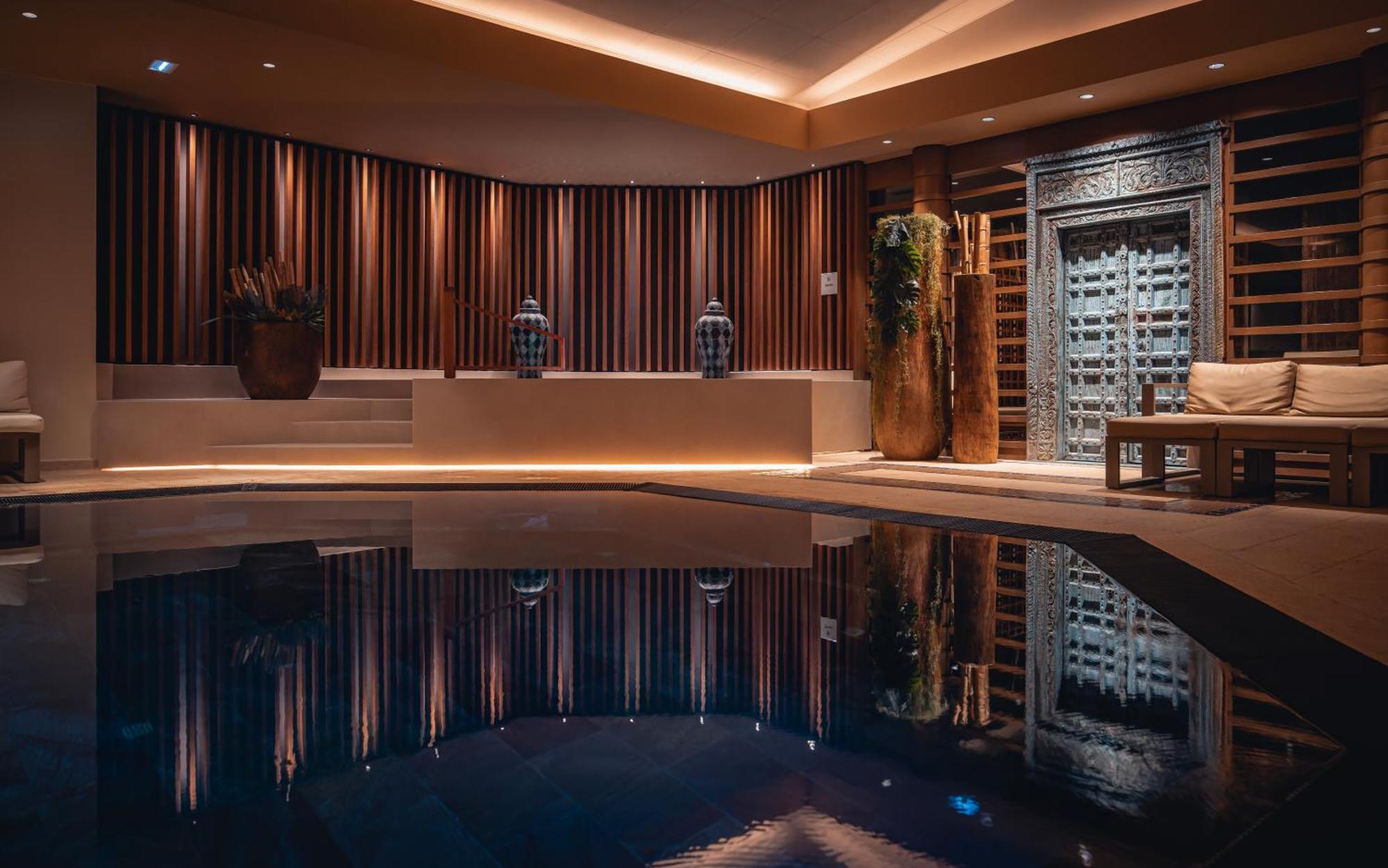 Le Parc & Yonaguni Hotel 4*